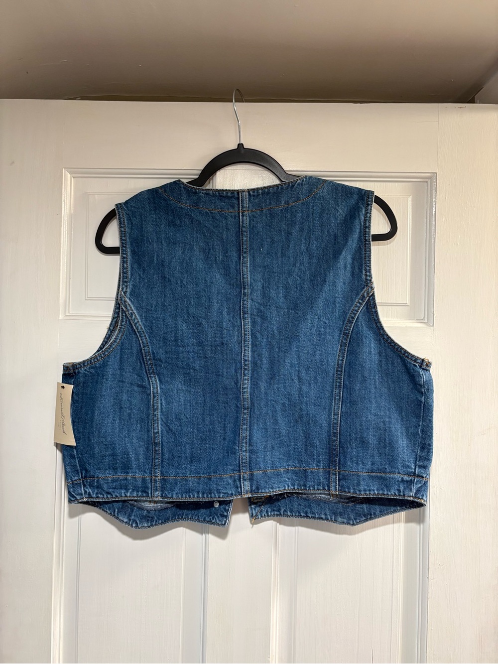 Universal Thread Blue Denim Button-Front Tank Vest - Picture 3 of 3